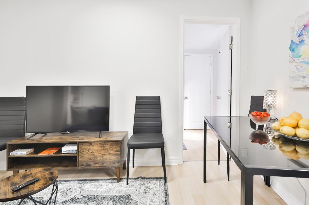 Free Parking And Central Location Montreal Ngoại thất bức ảnh