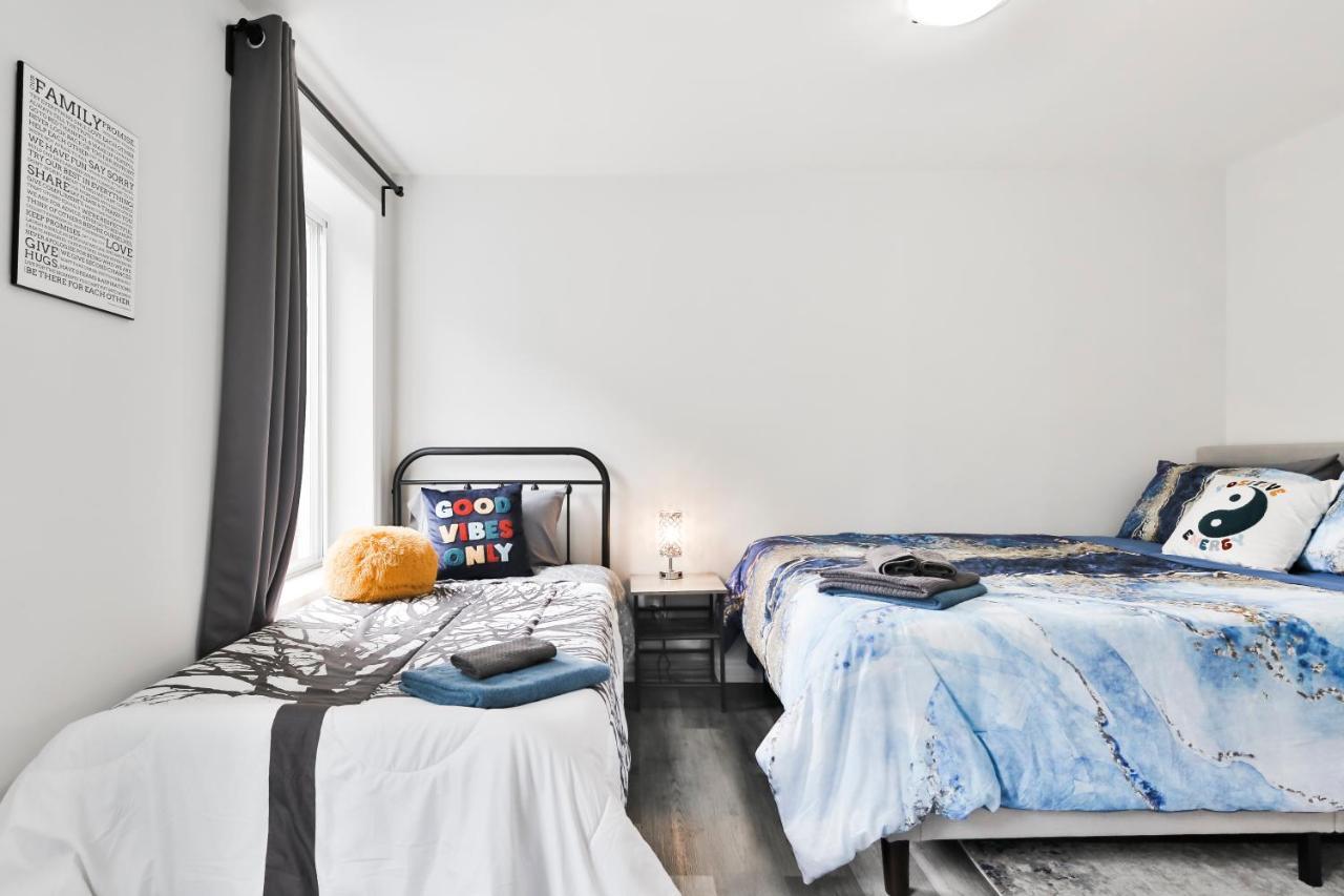 Free Parking And Central Location Montreal Ngoại thất bức ảnh