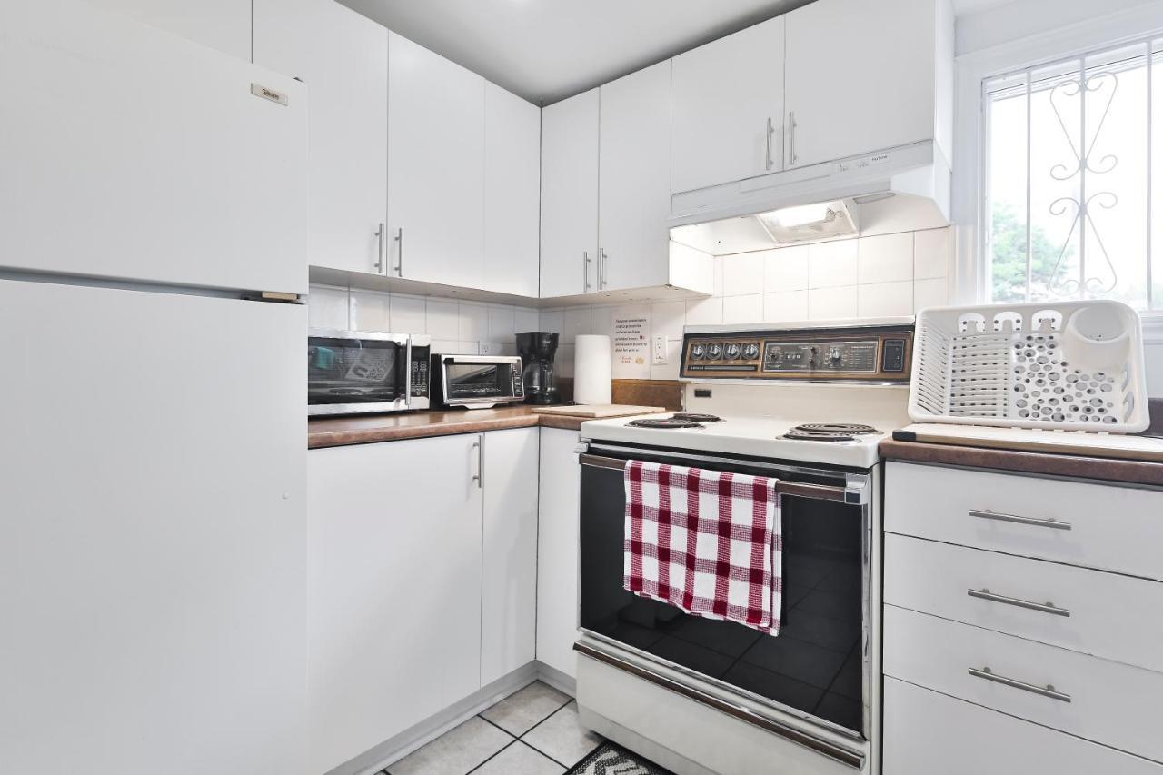 Free Parking And Central Location Montreal Ngoại thất bức ảnh