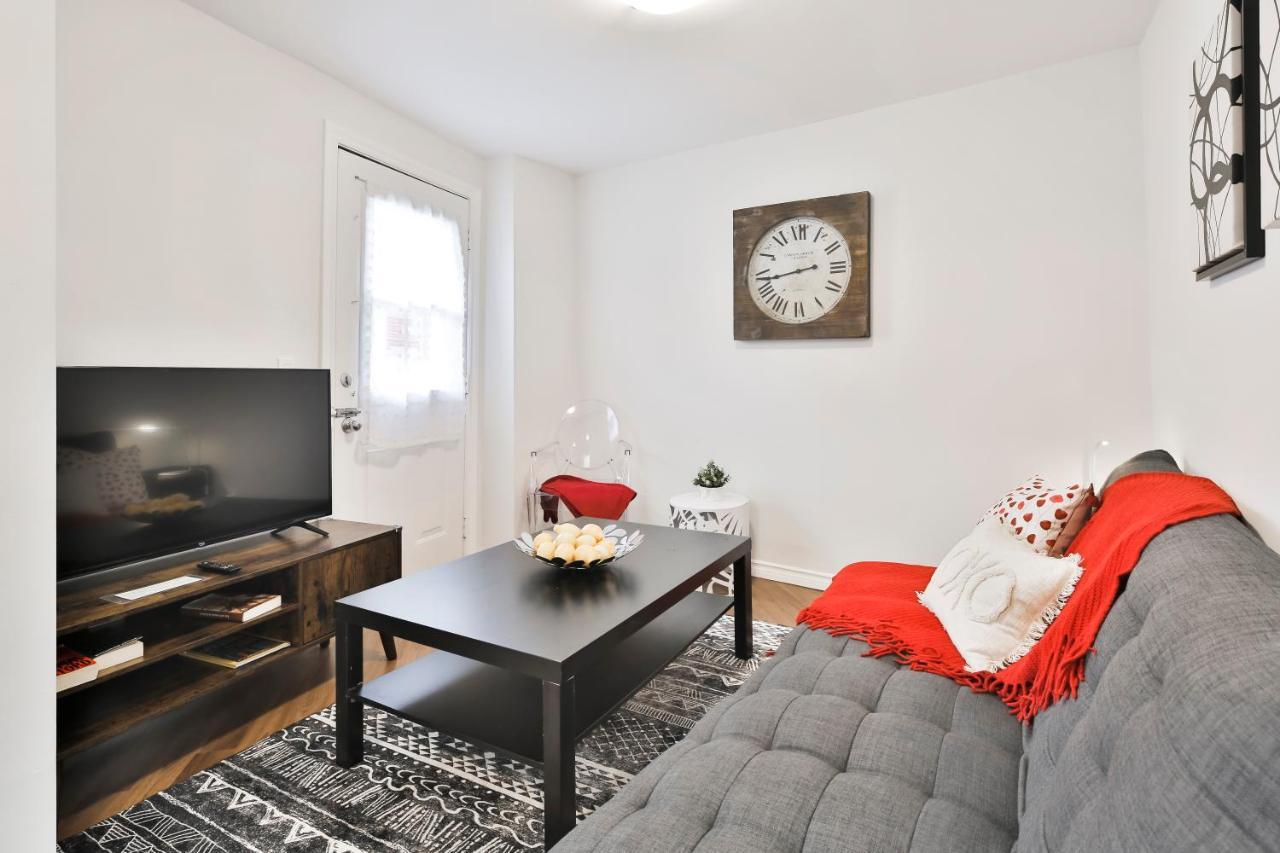 Free Parking And Central Location Montreal Ngoại thất bức ảnh