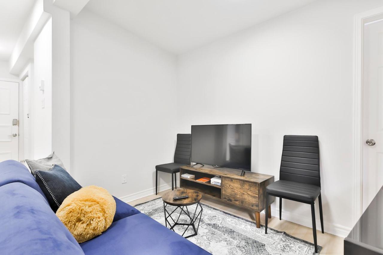 Free Parking And Central Location Montreal Ngoại thất bức ảnh