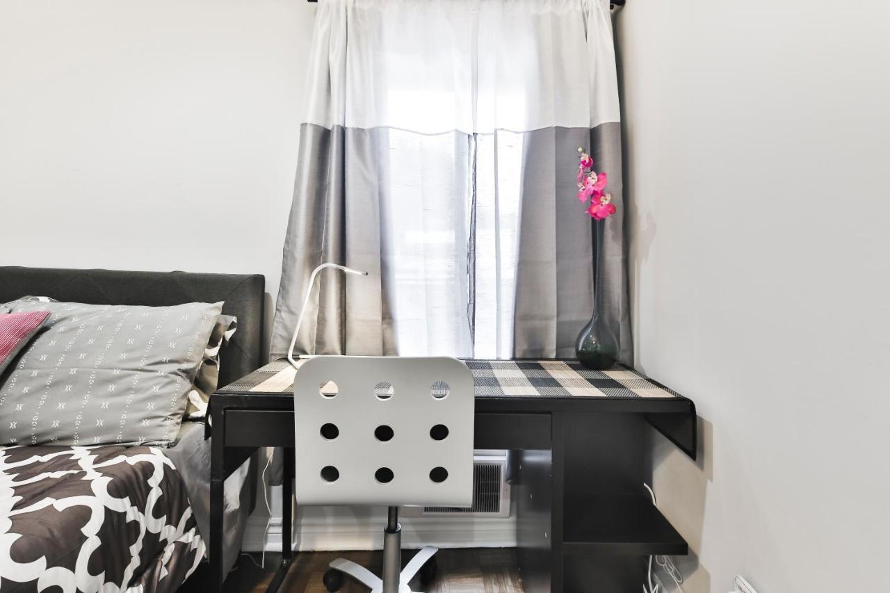 Free Parking And Central Location Montreal Ngoại thất bức ảnh