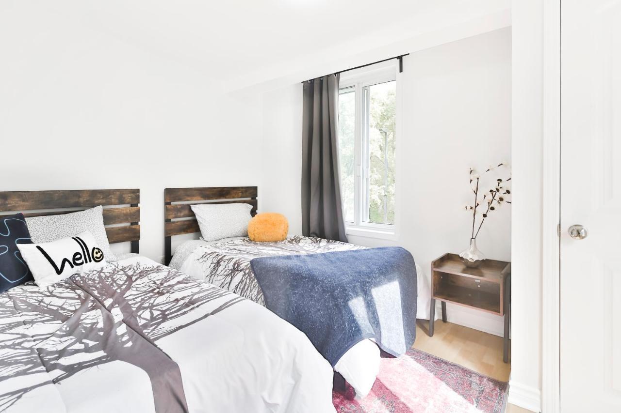 Free Parking And Central Location Montreal Ngoại thất bức ảnh