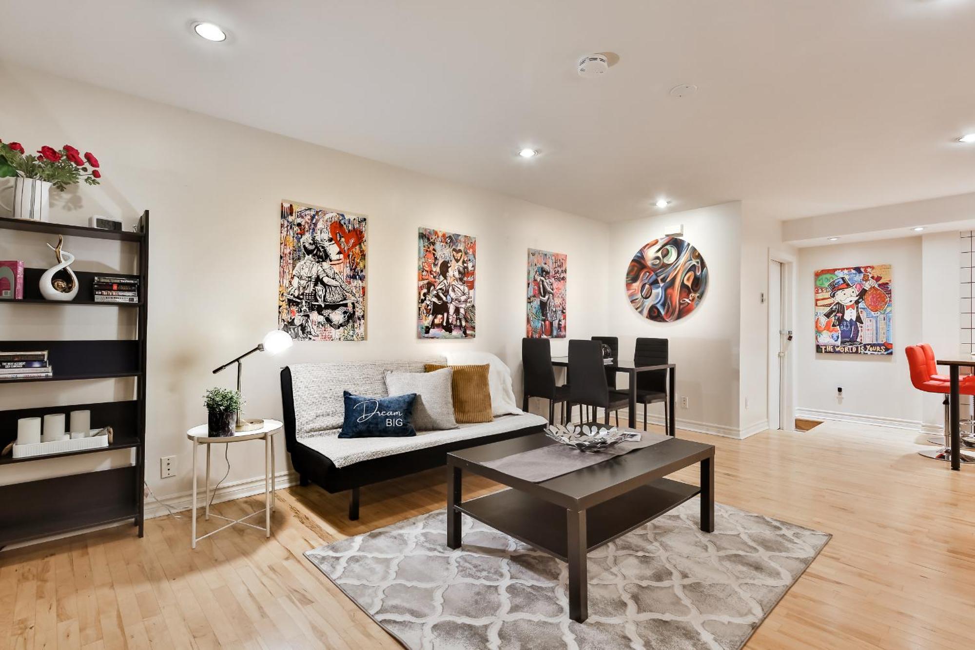 Free Parking And Central Location Montreal Ngoại thất bức ảnh